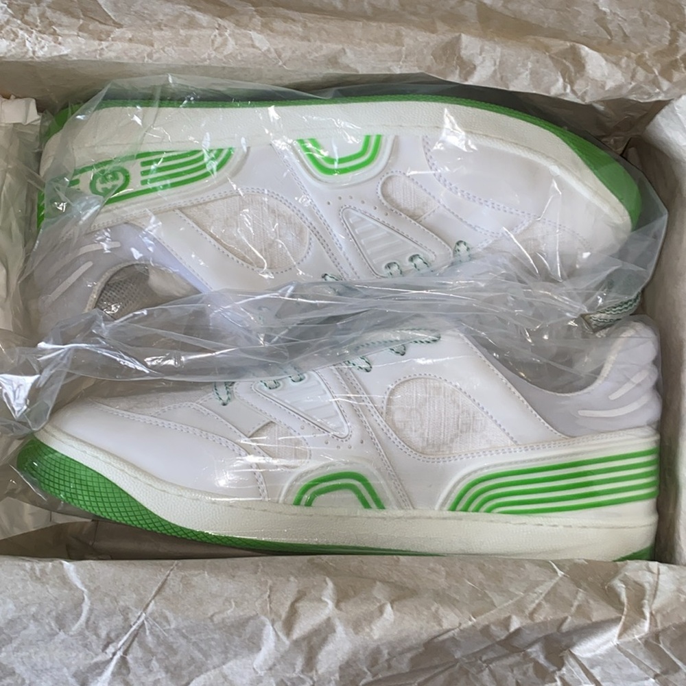 NIB Gucci 10 Men’s Basketball Shoes White Green Box Cloth Bags Basket - Picture 11 of 15